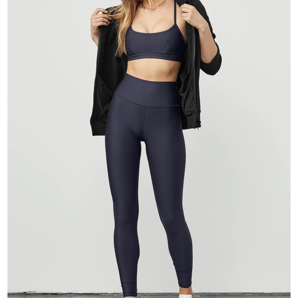 Alo Yoga High-Waist Airlift Legging Color: Rich Navy Size S. Gently used.